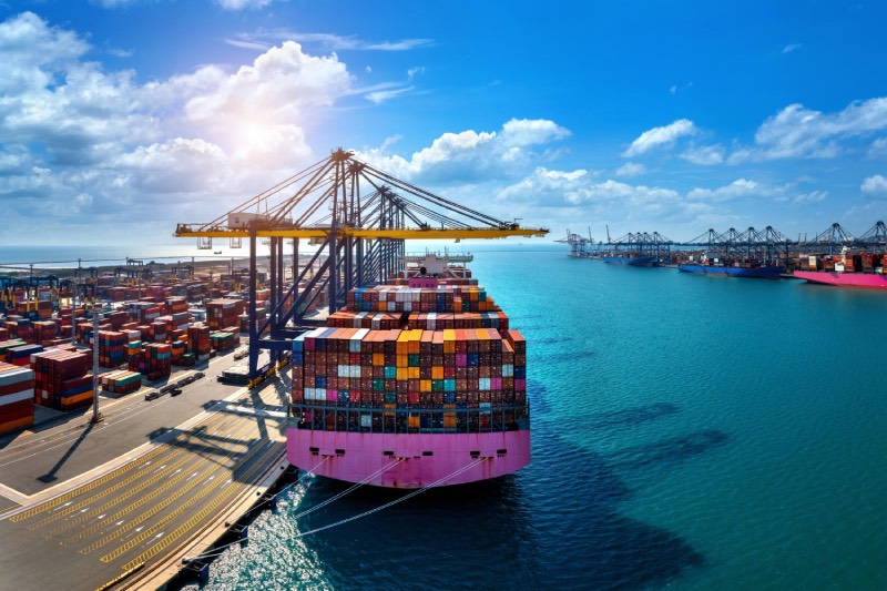 ​W jaki sposób transport morski kształtuje globalny handel?