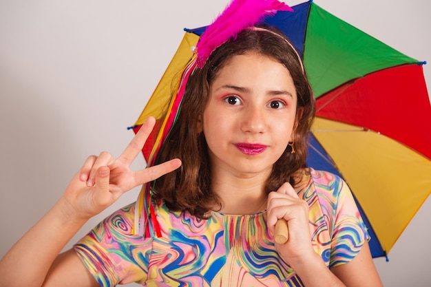 Jak w prosty sposób podłączyć kolorowe LEDy w domu?