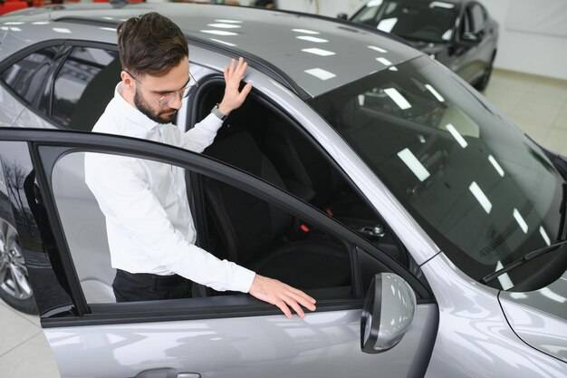 Ile wynosi koszt założenia haka holowniczego w samochodzie?